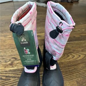Kamik Girls Snow Boots, Size 6; Brand New, Missing Liner